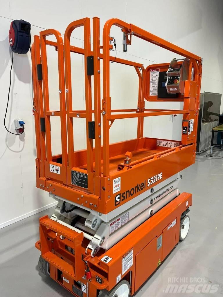 Snorkel S 3219 E Scissor lifts