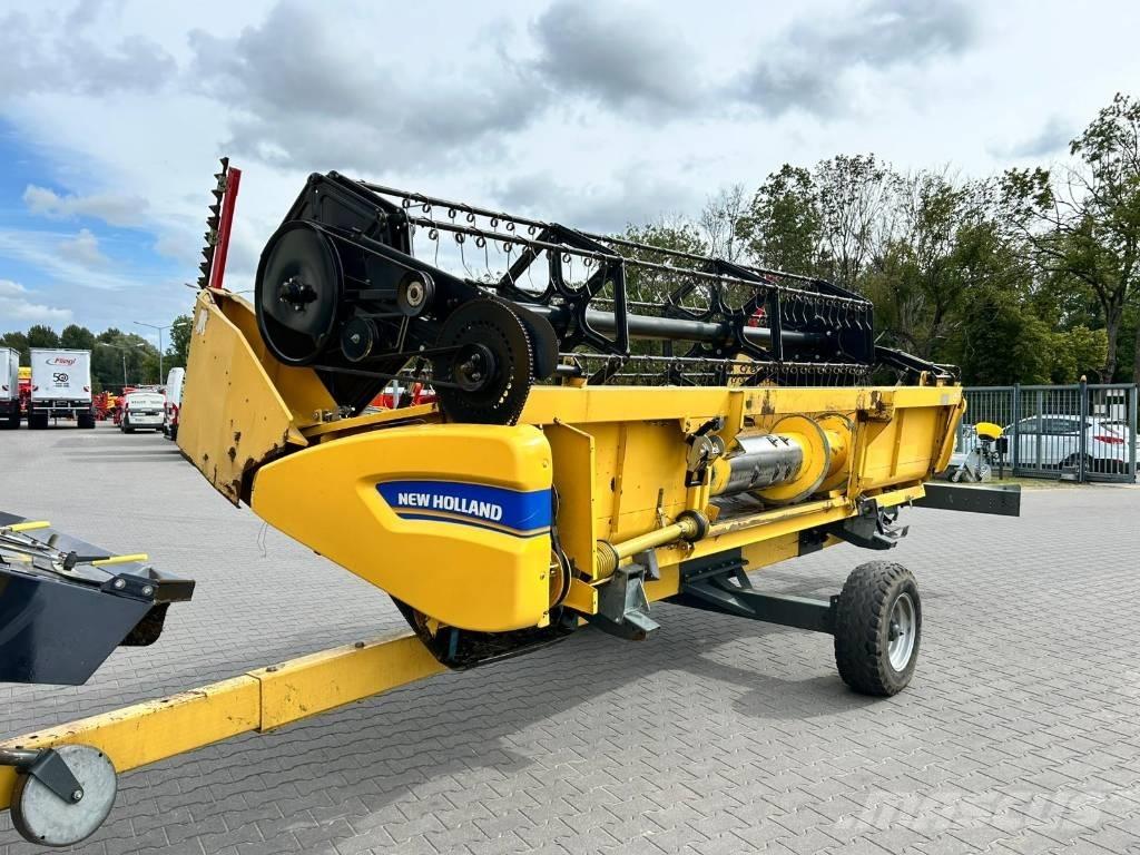 New Holland TC 5.80 Combine harvesters