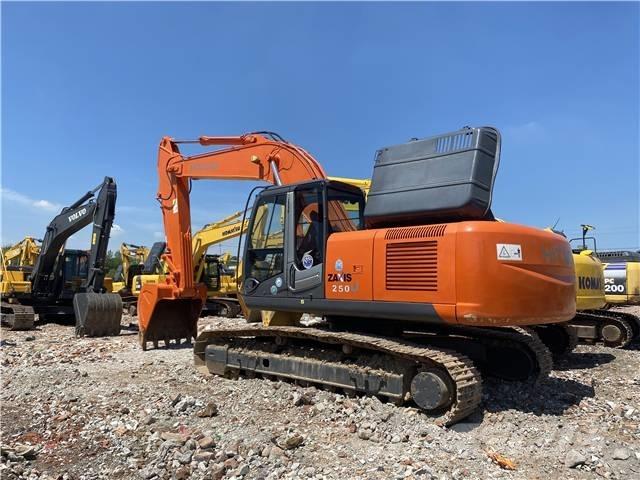 Hitachi ZX 250 Crawler excavators