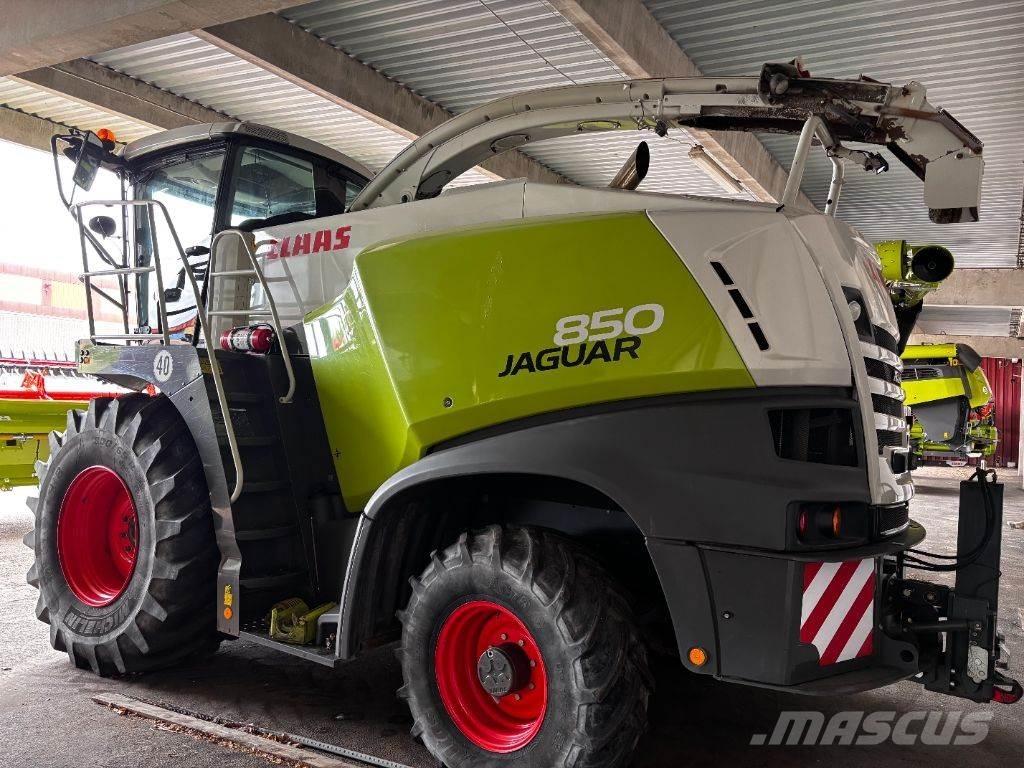 CLAAS Jaguar 850 Forage harvesters