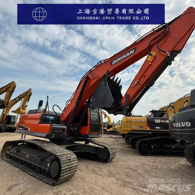 Doosan DX 225 Crawler excavators