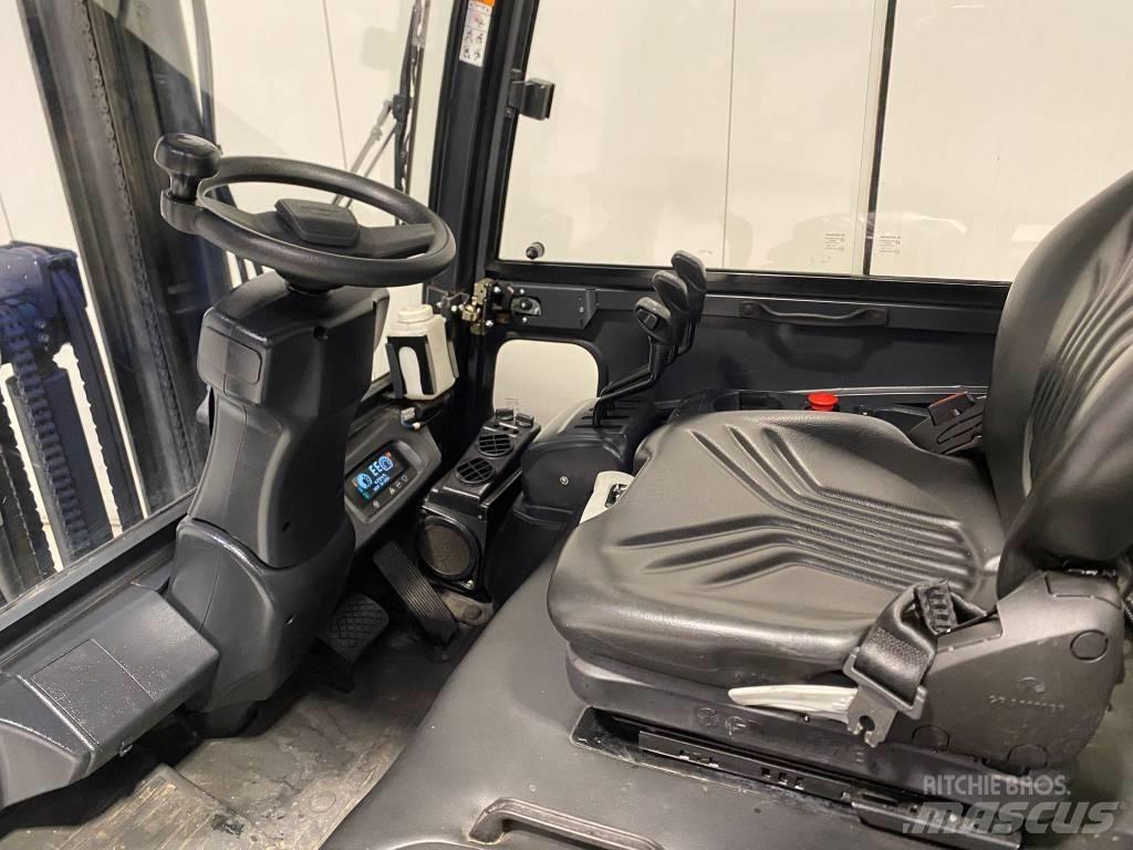 Doosan B25X-7 Electric forklift trucks