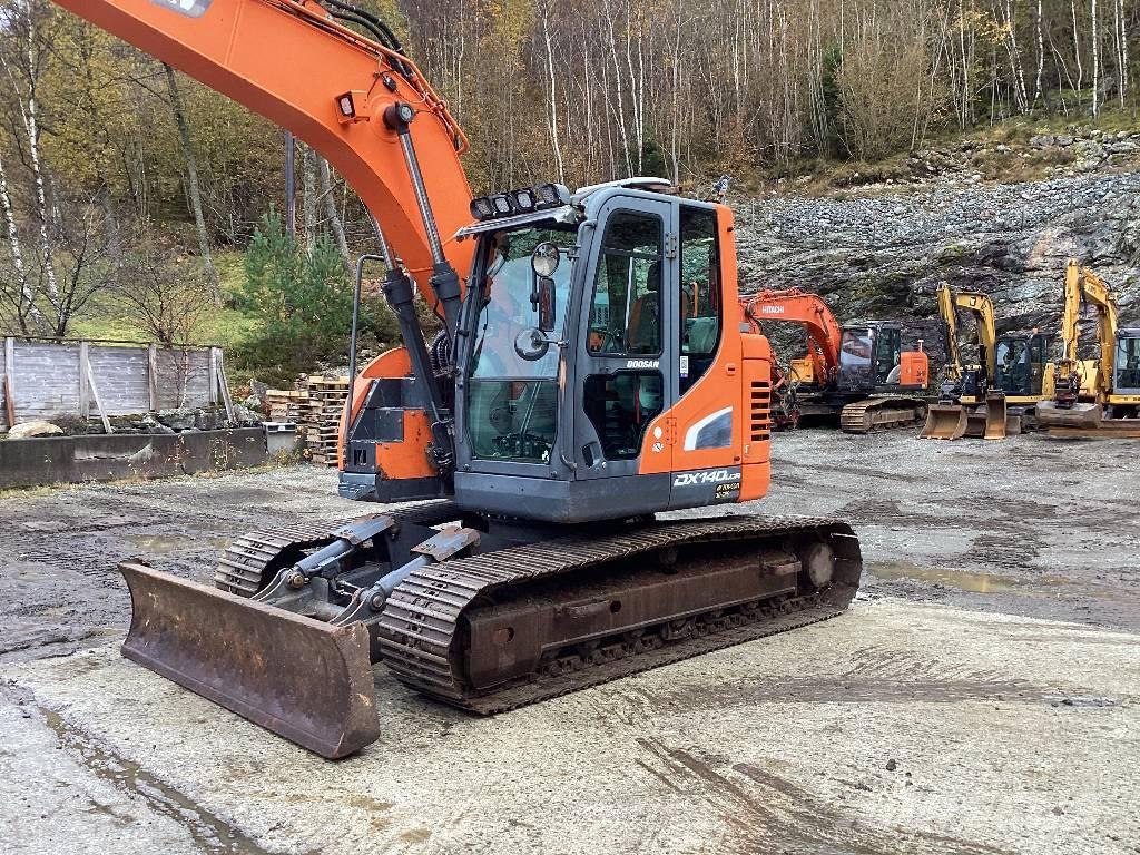 Doosan DX140LCR-5 Crawler excavators