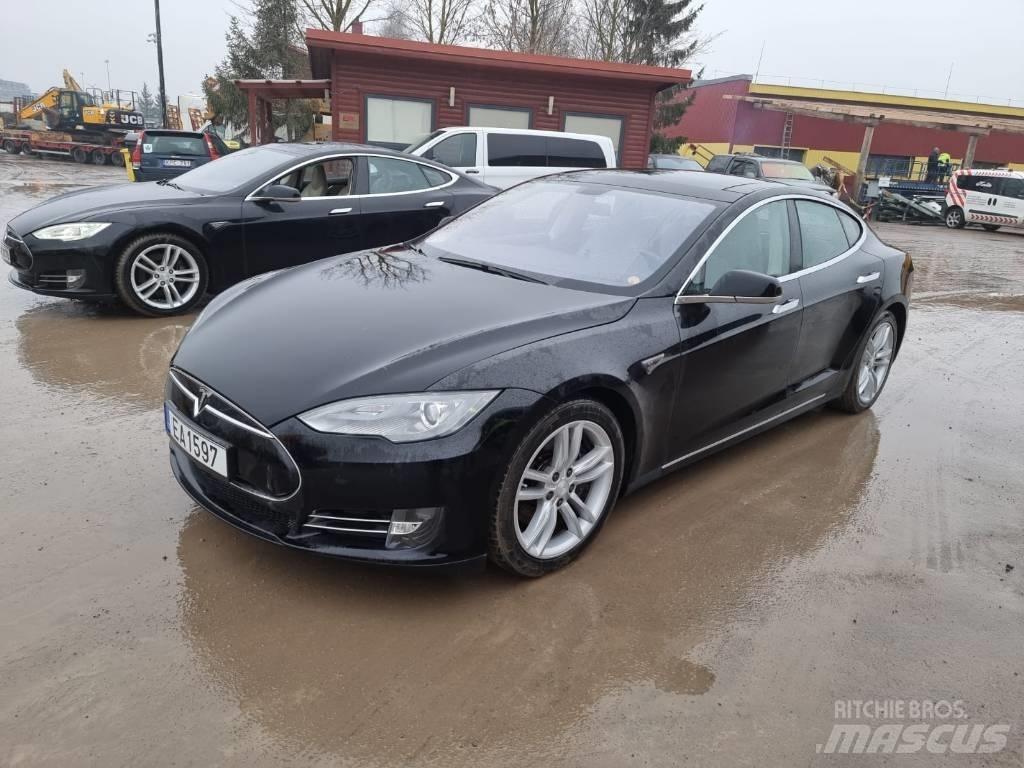 Tesla Model S P85D Cars
