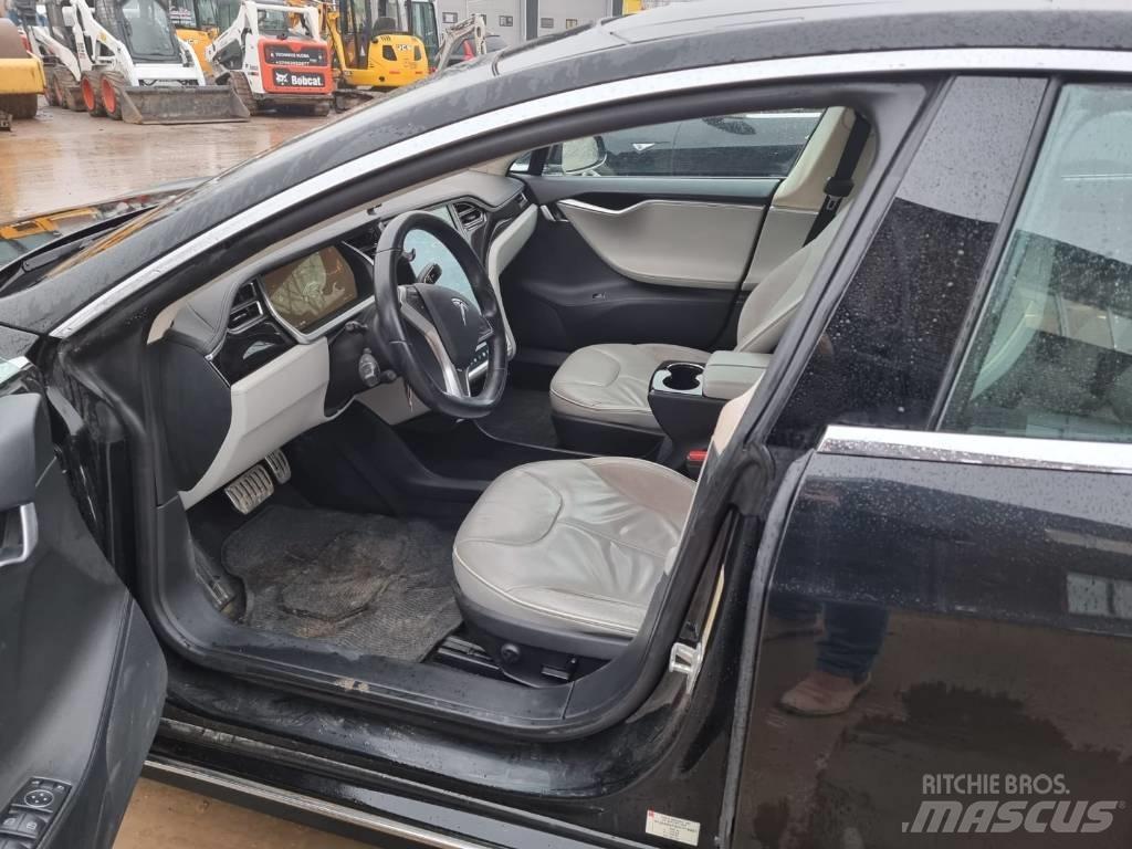 Tesla Model S P85D Cars