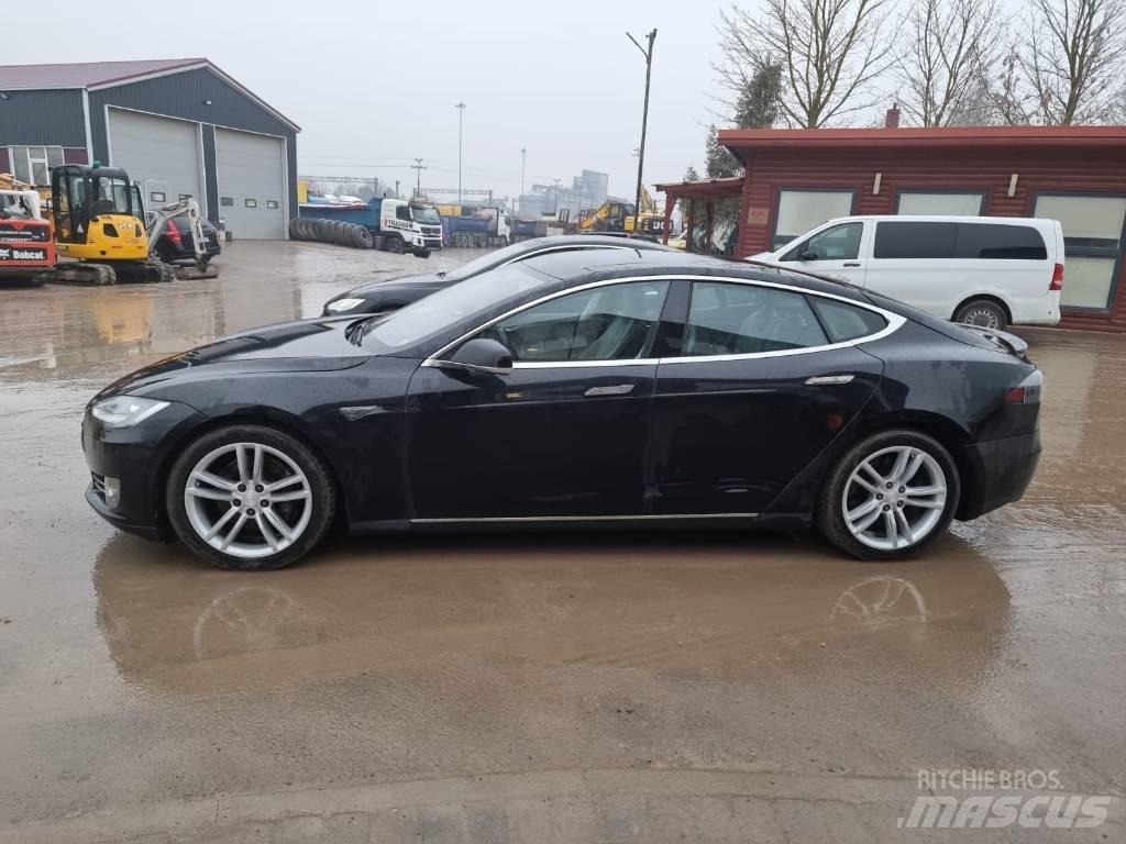 Tesla Model S P85D Cars