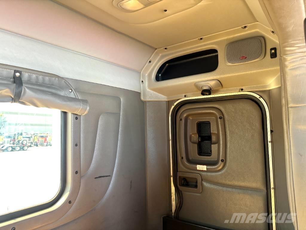 Peterbilt 389 Prime Movers