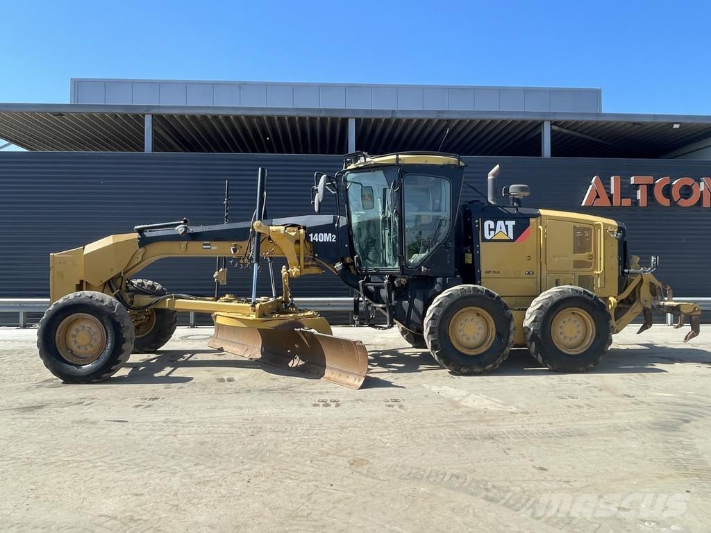 CAT 140 M2 Sorting equipment