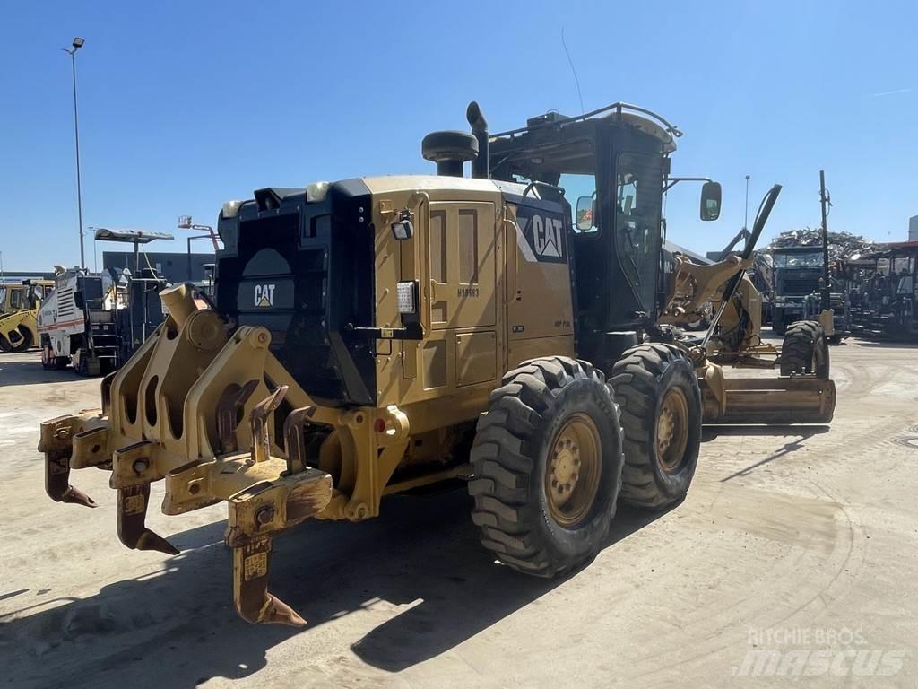 CAT 140 M2 Sorting equipment