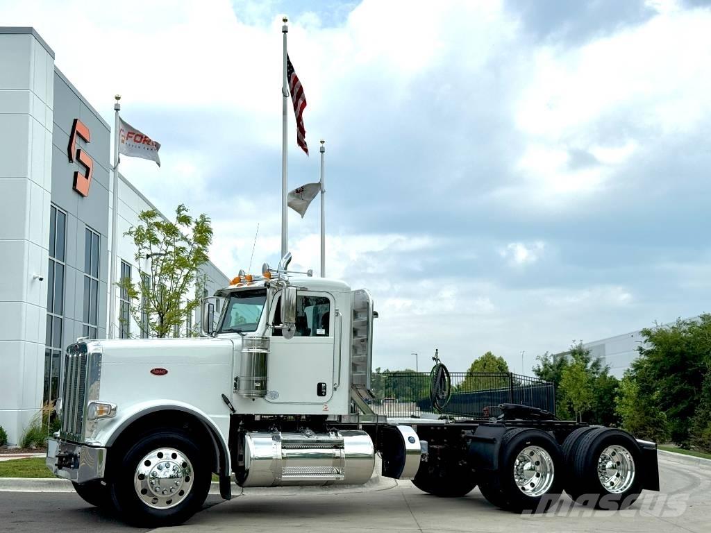 Peterbilt 389 Prime Movers