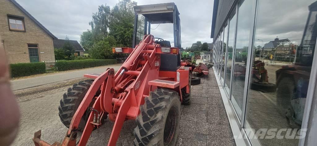 O&K Shovel Front loaders and diggers