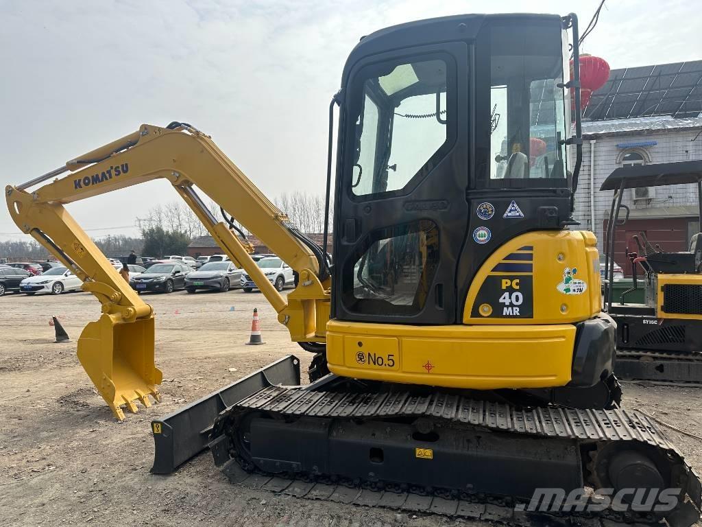 Komatsu 40 MR Crawler excavators