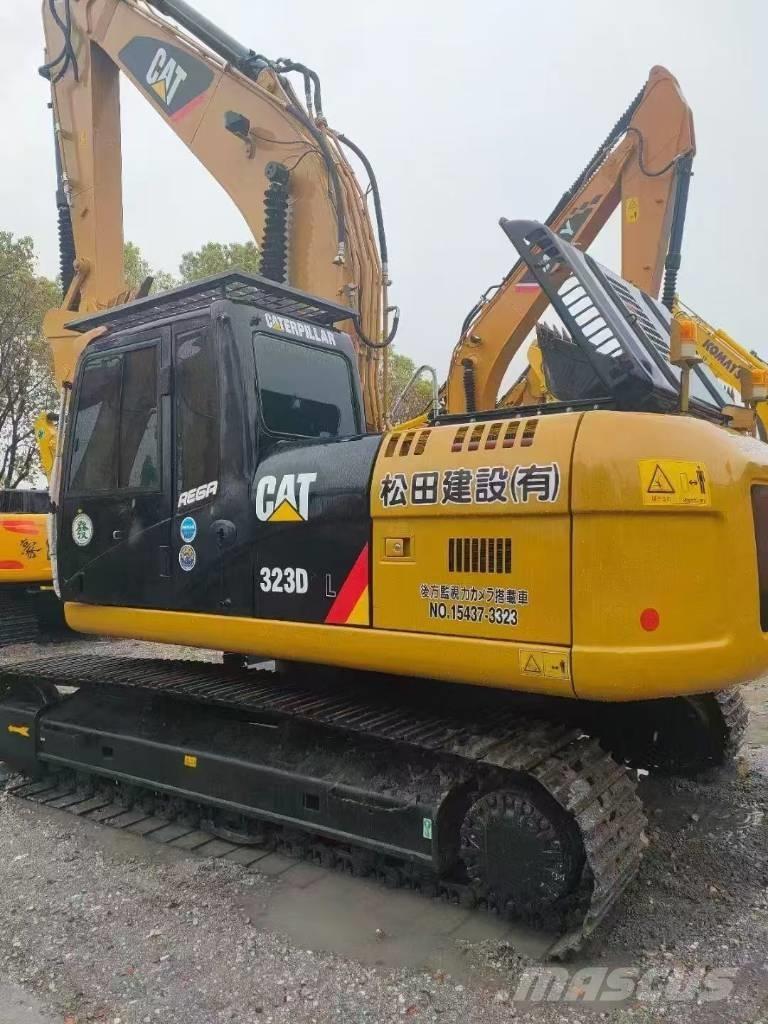 CAT 323D2 Crawler excavators