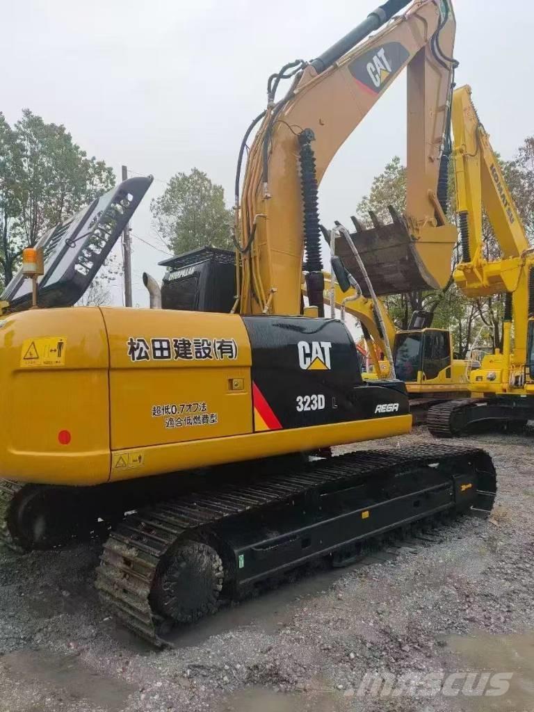CAT 323D2 Crawler excavators