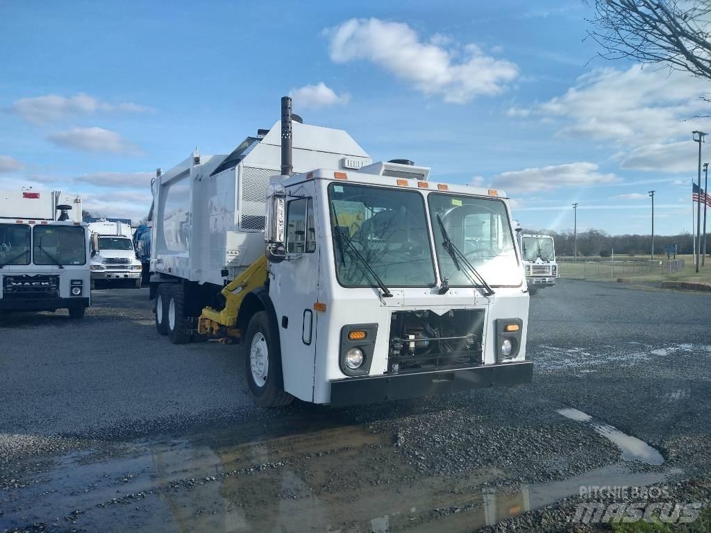 Mack LEU613 Waste trucks