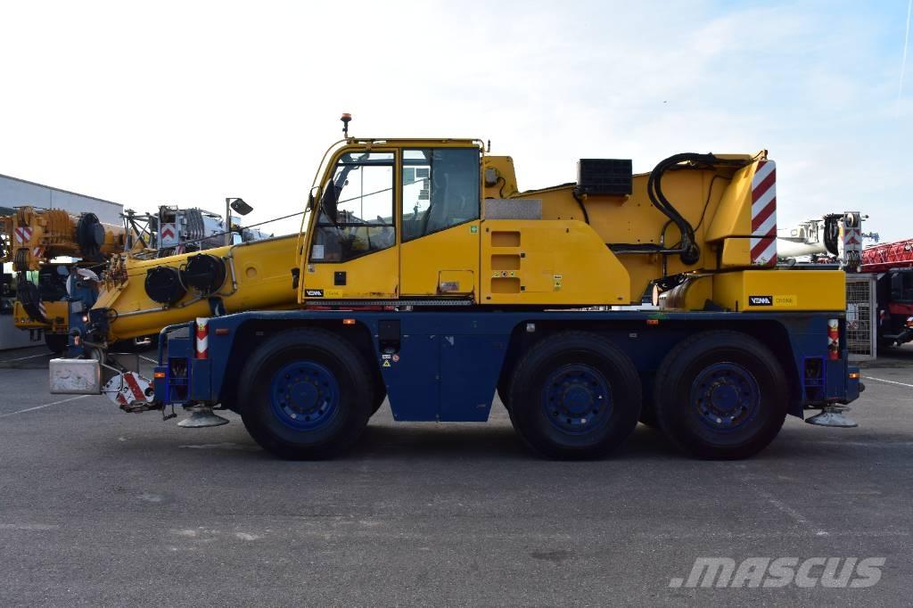 Demag AC 40 City All terrain cranes