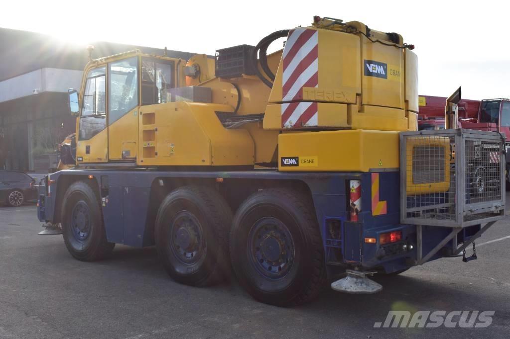 Demag AC 40 City All terrain cranes