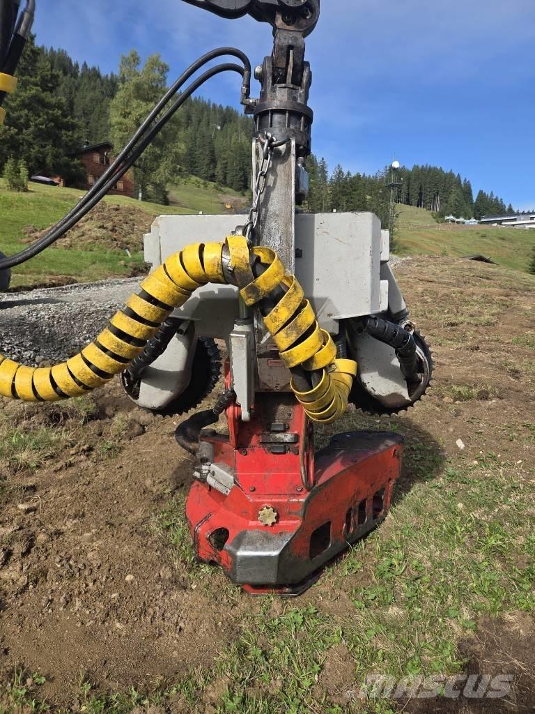 Log Max 5000 D Harvester heads