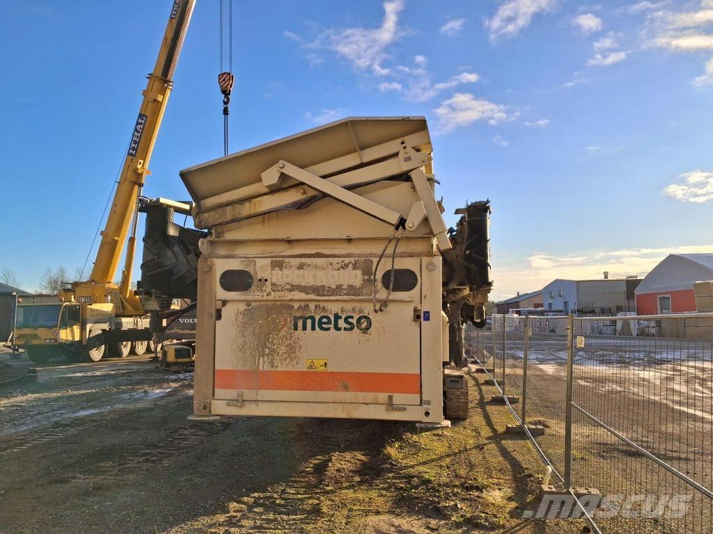 Metso ST4.8 Screeners