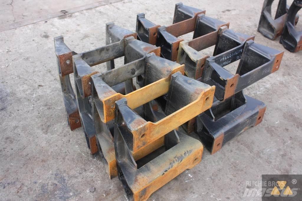 CAT Trackguards Chassis and suspension
