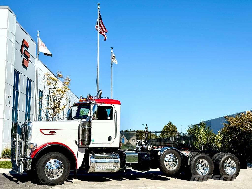 Peterbilt 389 Prime Movers