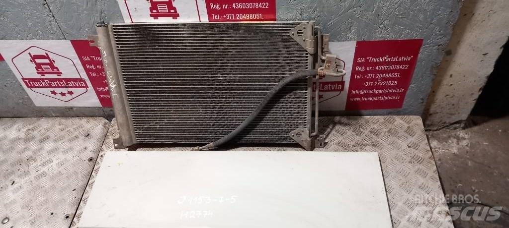 Iveco Stralis.    H2774 Radiators