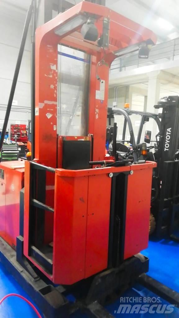 BT OP 1000 SE High lift order picker