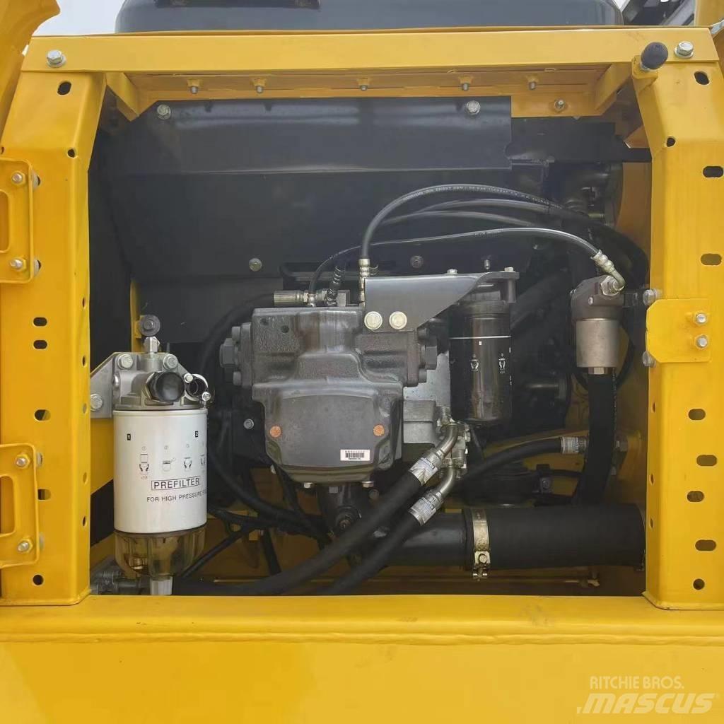 Komatsu PC200 Crawler excavators