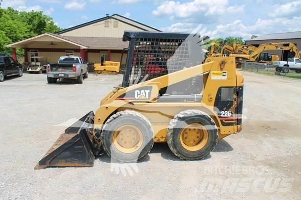CAT 226 Skid steer loaders