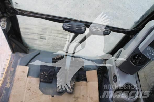 CAT 323FL Crawler excavators