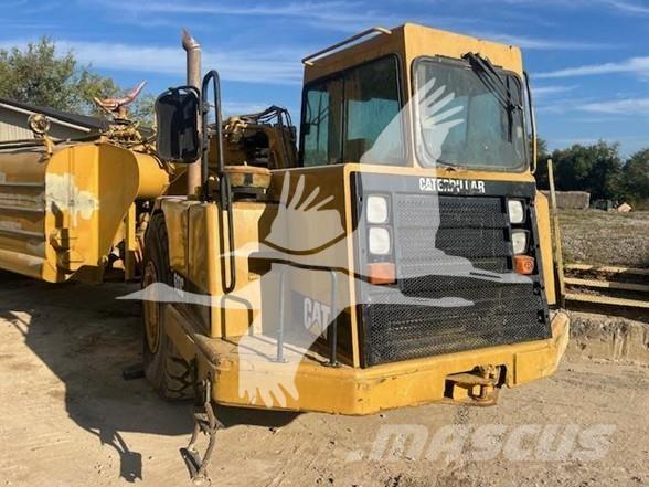 CAT 613C Water bowser