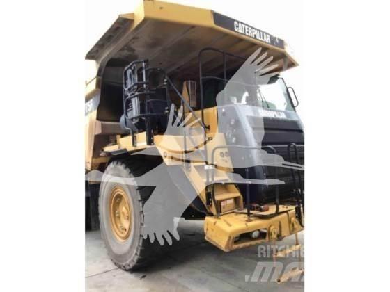 CAT 775F Articulated Haulers