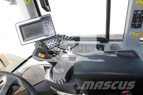 CAT 938M Wheel loaders