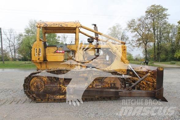 CAT D6C Crawler dozers