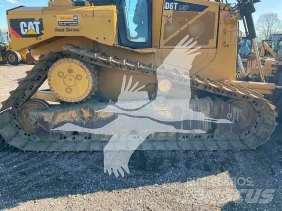 CAT D6T Crawler dozers