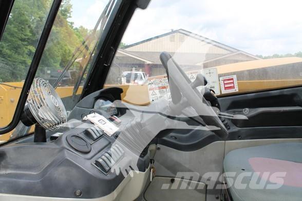 CAT TH407C Telescopic handlers