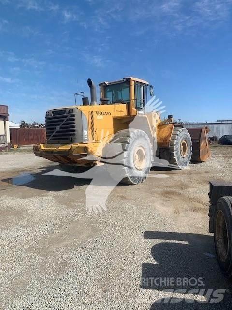 Volvo L220F Wheel loaders