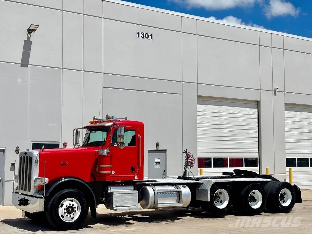 Peterbilt 389 Prime Movers