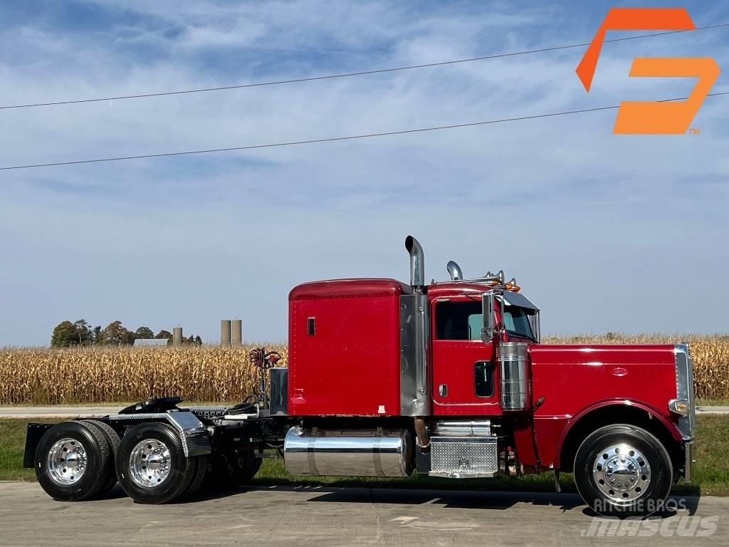 Peterbilt 389 Prime Movers