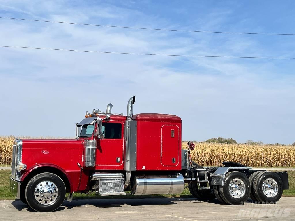 Peterbilt 389 Prime Movers