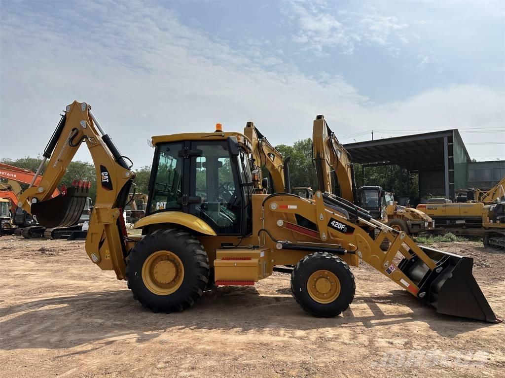 CAT 420 F2 Backhoe