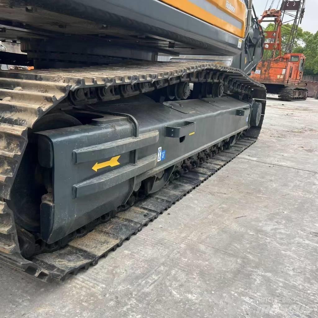 Hyundai R330LC Crawler excavators