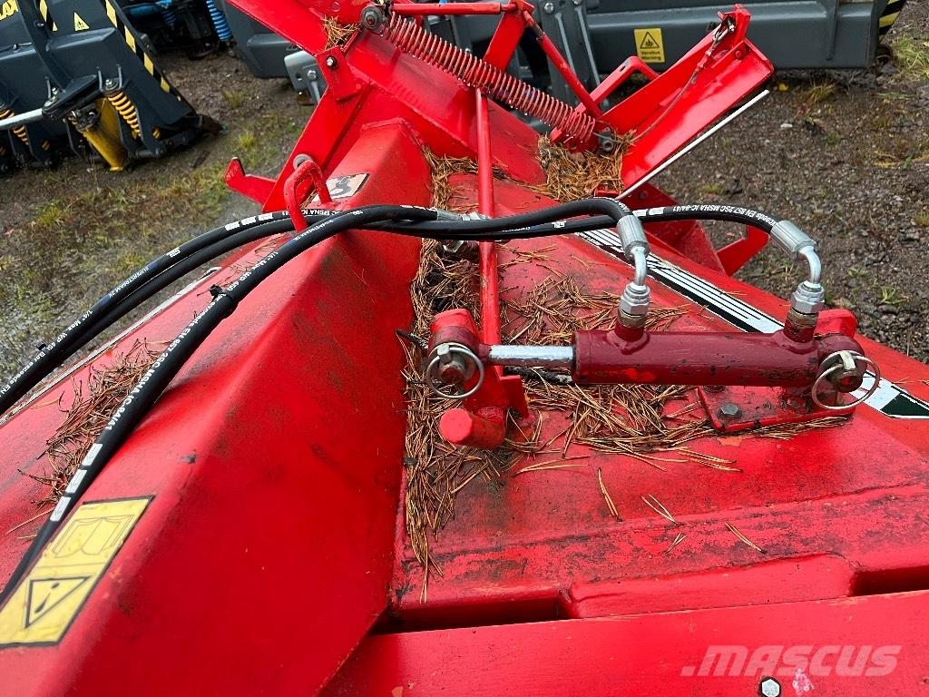 Esko 225 Snow throwers