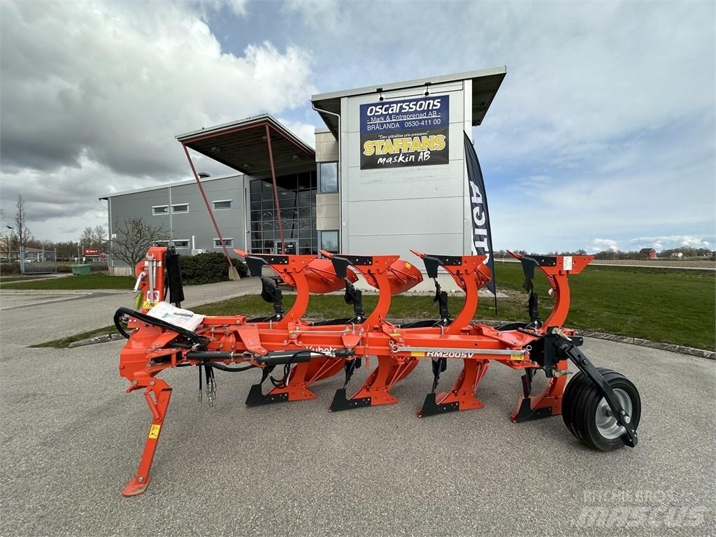 Kubota RM2005V Reversible ploughs