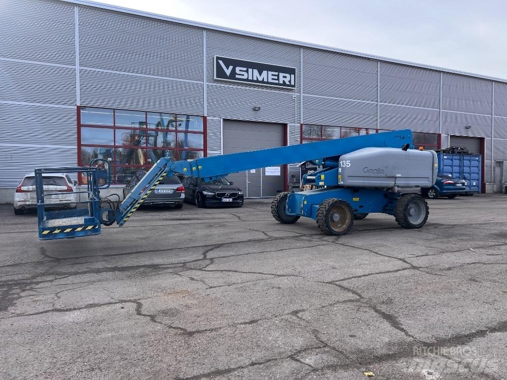 Genie s 65 Articulated boom lifts