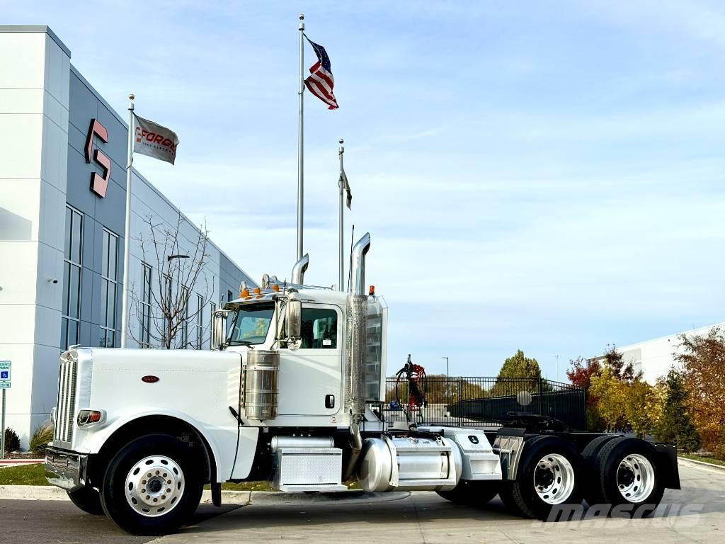 Peterbilt 389 Prime Movers