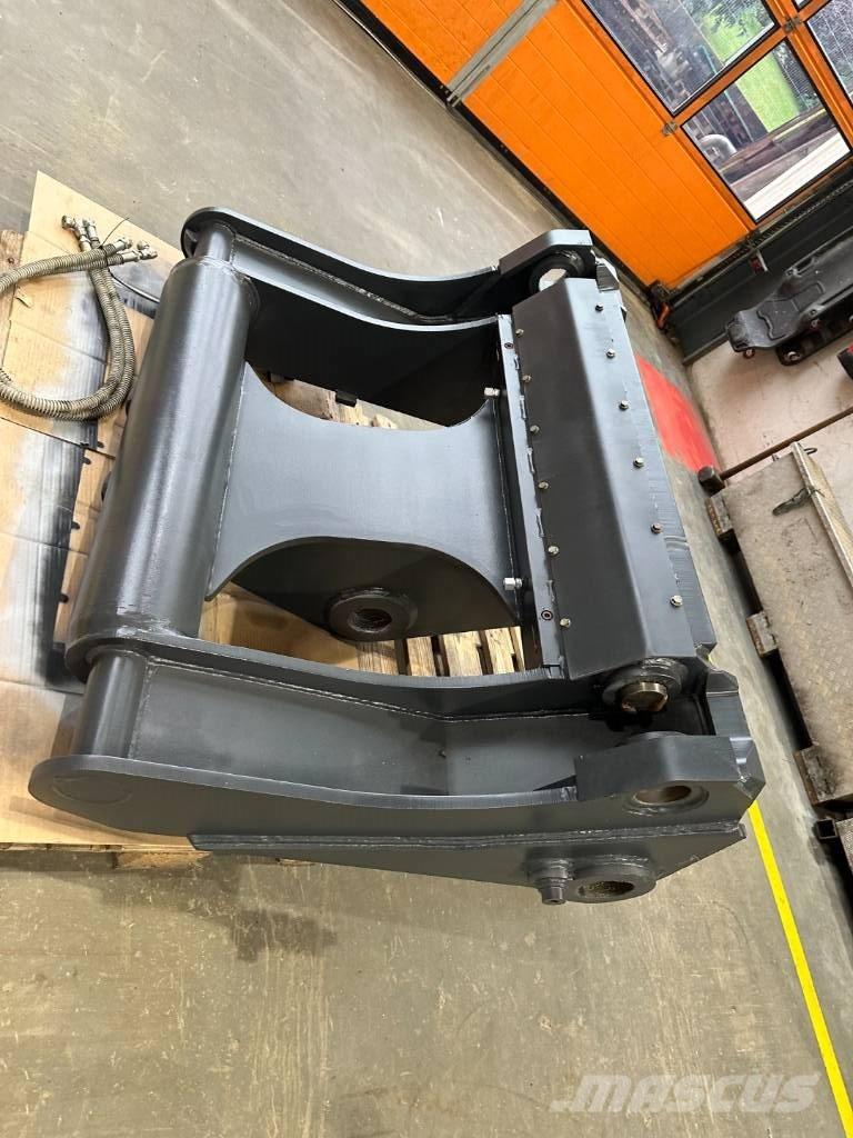 Komatsu WA 475-10E0 Quick connectors