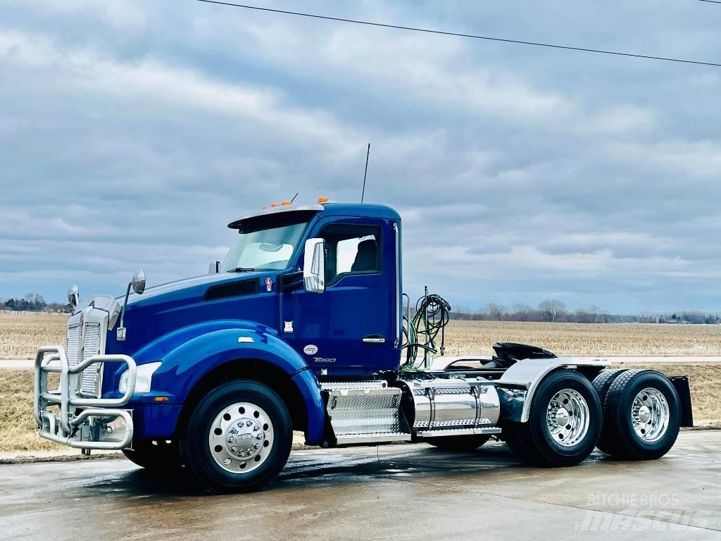 Kenworth T 880 Prime Movers