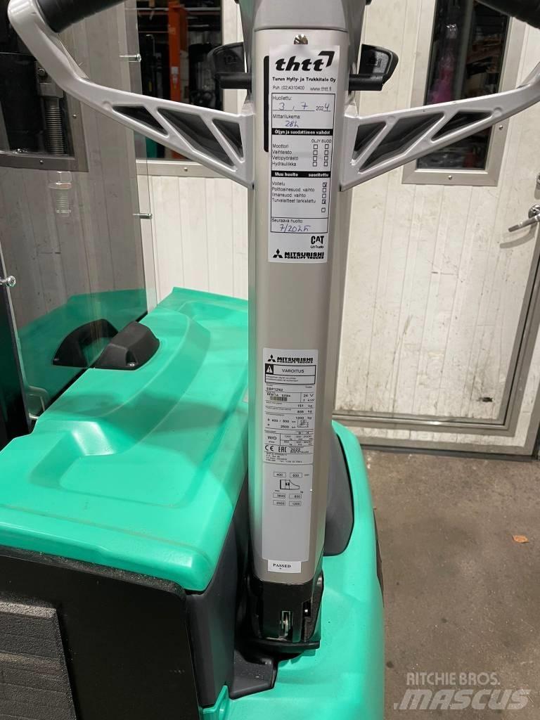 Mitsubishi SBP12N3 Pedestrian stacker