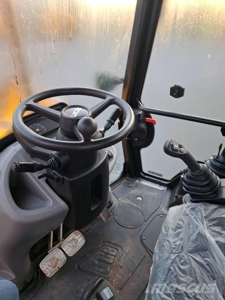 JCB 3CX PLUS AEC Backhoe